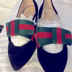 Ladies Gucci shoe